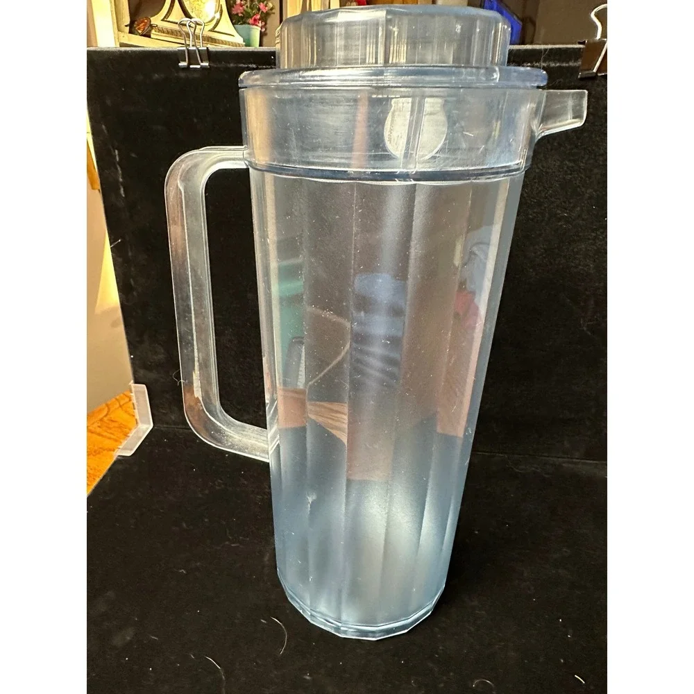 Tupperware Impressions 2 Quart Pitcher Ice Blue Translucent with Lid and Stirrer